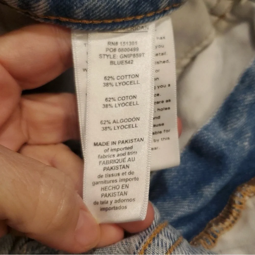 ๐ Good American 90s Distressed Light Blue Jeans ๐ - Picture 8 of 11